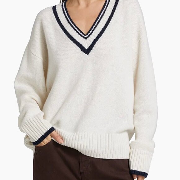 Reformation Jadey Cashmere Oversized V-neck Sweater Size Small NWT - Picture 3 of 8